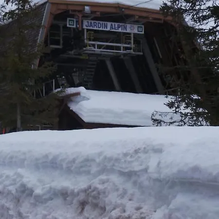 Nice Studio Near The Slopes Courchevel 1850 쿠쉐벨